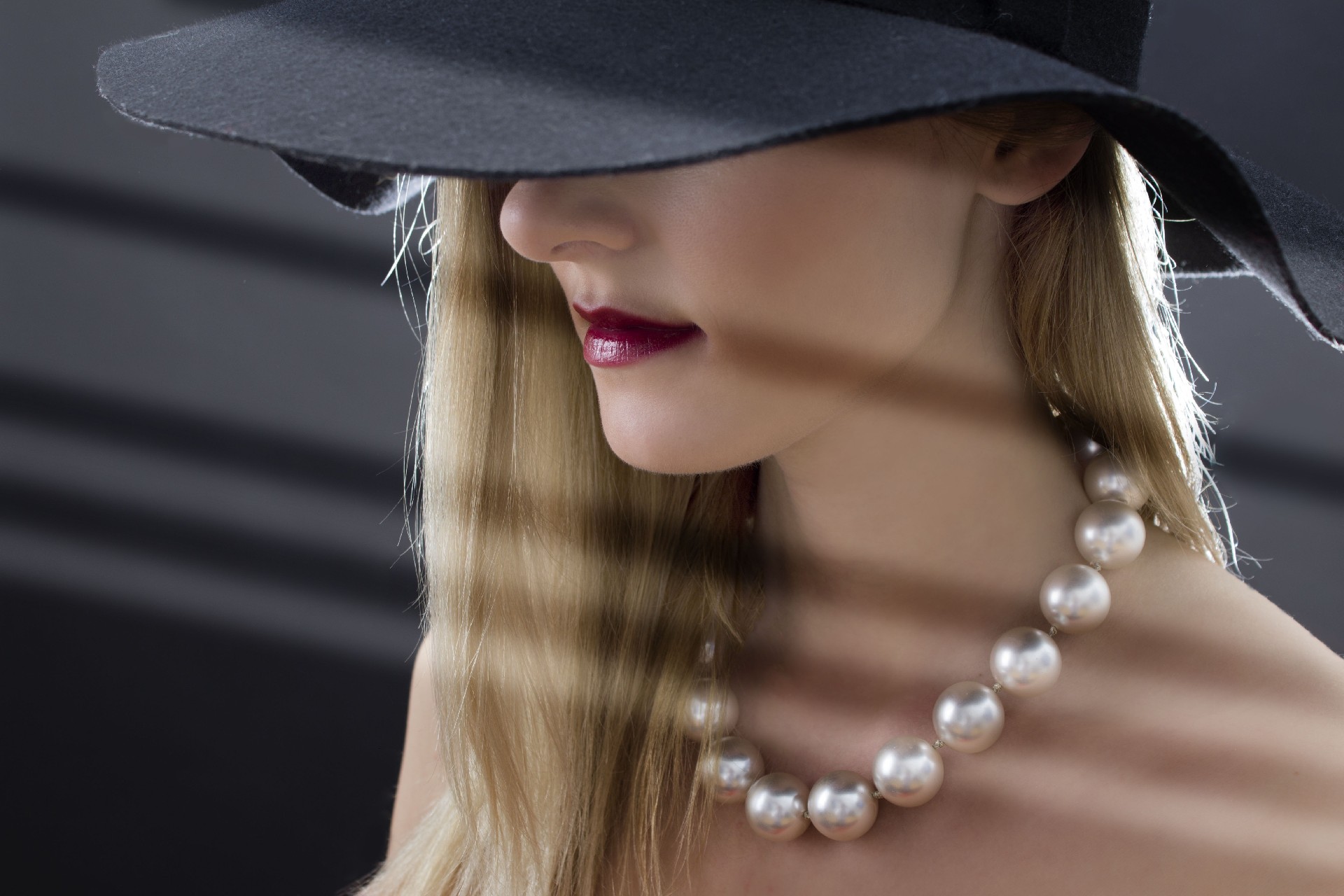 adult-beautiful-beauty-247115.jpg
