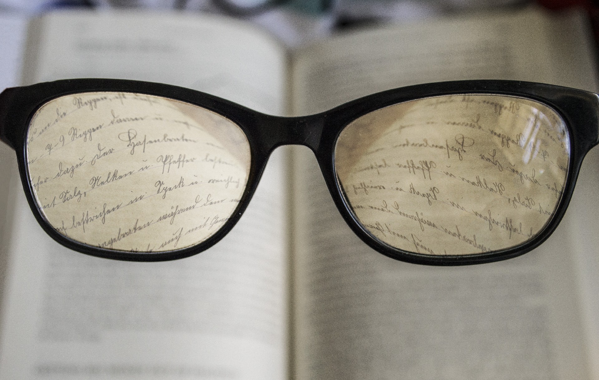 blur-book-book-pages-415105.jpg