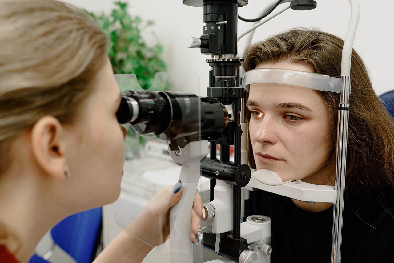 pexels-ophthalmology-3.jpeg